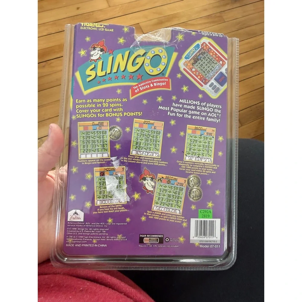 Vintage 1998 SLINGO Tiger Handheld Electronic LCD GAME Slots Bingo Factory Seal